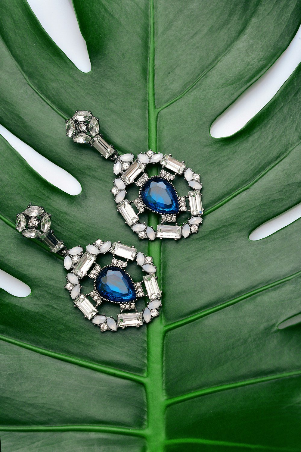 Fine jewellery details
